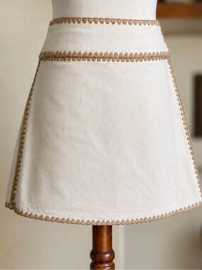 BLANKNYC Cream A-Line Mini Skirt Tan Scalloped Trim Size 27